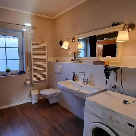 Zingstrose بيت للعطل زنغست